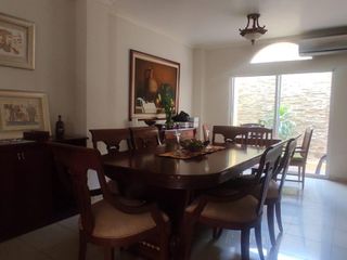 Foto 3 de CASA EN VENTA URDENOR 1 MarC