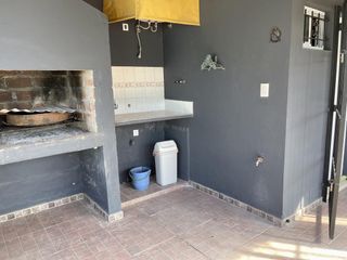 Foto 18 de Quinta en Barrio Las Castañas  - Empalme Lobos
