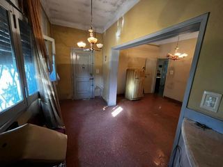 Foto 4 de Casa en venta - 2 Dormitorios 1 Baño - Cochera - 191Mts2 - Temperley