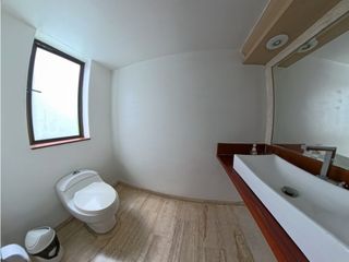 Foto 7 de Venta de apartamento en Cerros de suba de 269m2