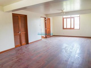 Foto 2 de Casas Venta AV. Uno  - PACHACAMAC