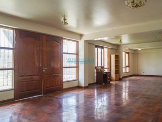Foto 7 de Casas Venta AV. Uno  - PACHACAMAC