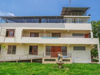 Foto 18 de Casas Venta AV. Uno  - PACHACAMAC