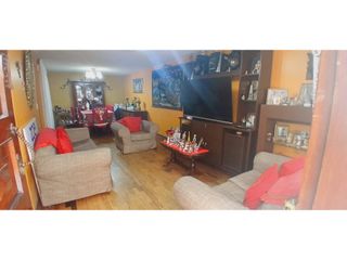 Foto 2 de Venta de Casa de 3 Pisos en Condominio – San Miguel