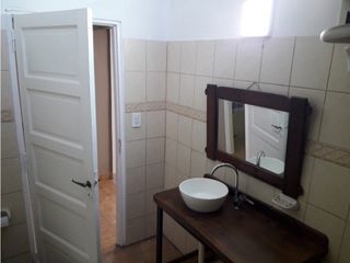 Foto 4 de DEPARTAMENTO TIPO PH 2 Y 1/2 AMB SIN EXPENSAS PATIOS P BAJA PINTADO