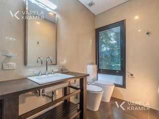 Foto 29 de Casa en venta en Don Torcuato con jardin y pileta