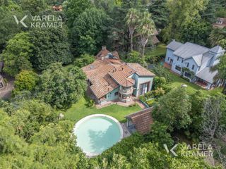 Foto 42 de Casa en venta en Don Torcuato con jardin y pileta