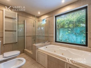 Foto 24 de Casa en venta en Don Torcuato con jardin y pileta