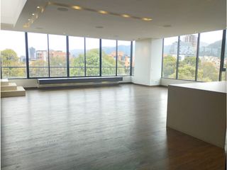 Foto 5 de Espectacular PH con terraza para Arriendo en el Virrey