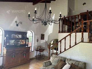 Foto 5 de CASA EN VENTA EN BARRIO ARANJUEZ CON CUATRO DORMITORIOS
