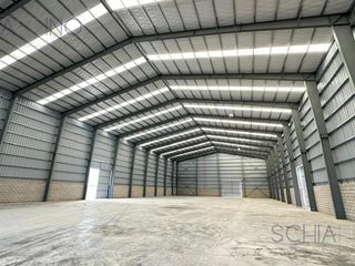 Foto 2 de Nave Industrial en  PIBERA 3200 m2