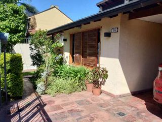 Foto 1 de Casa en venta en Parque Johnston