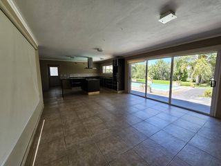 Foto 2 de CASA A LA VENTA NIVEL EJECUTIVO DE 3 DORMITORIOS COUNTRY CHACRAS DEL VALLE NUEVO