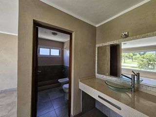 Foto 13 de CASA A LA VENTA NIVEL EJECUTIVO DE 3 DORMITORIOS COUNTRY CHACRAS DEL VALLE NUEVO