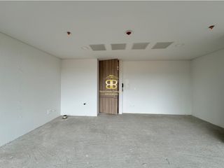 Foto 7 de SE VENDE MAGNFICA OFICINA EN SABANA PARK CAJIC