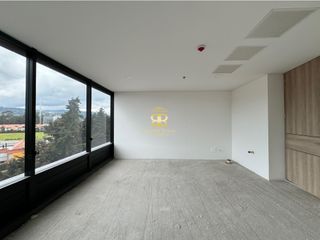 Foto 3 de SE VENDE MAGNFICA OFICINA EN SABANA PARK CAJIC