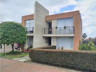Foto 1 de VENDO CASA CAMPESTRE 254 M2 LA ESPERANZA E1 | 023 |