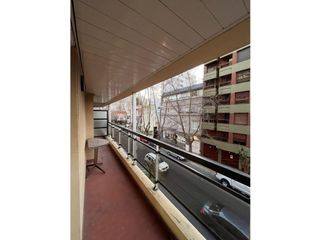 Foto 4 de ALQUILER POR TEMPORADA - TRES AMBIENTES CON BALCÓN, COCHERA Y WIFI