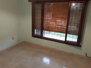 Foto 4 de Departamento Tipo Casa en alquiler en Remedios de Escalada Este