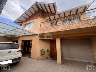 Foto 2 de CASA RENTERA CON LOCAL COMERCIAL GUALACEO