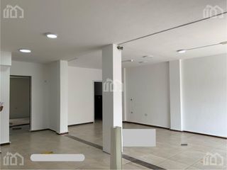 Foto 1 de LOCAL COMERCIAL EN ARRIENDO EN AV 10 DE AGOSTO