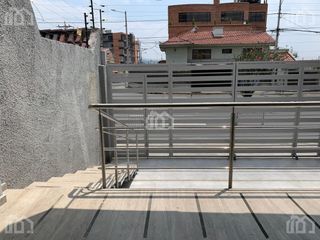 Foto 11 de LOCAL COMERCIAL EN ARRIENDO EN AV 10 DE AGOSTO