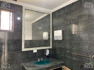 Foto 10 de LOCAL COMERCIAL EN ARRIENDO EN AV 10 DE AGOSTO