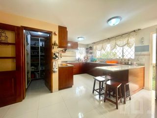 Foto 6 de CASA DE VENTA EN QUITO