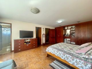 Foto 11 de CASA DE VENTA EN QUITO