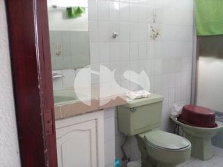 Foto 21 de CASA EN VENTA CON DOS DEPARTAMENTOS  SECTOR  CARCELEN