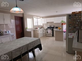 Foto 17 de CASA EN VENTA CON DOS DEPARTAMENTOS  SECTOR  CARCELEN