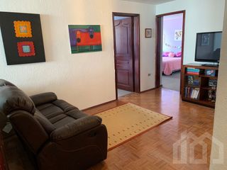 Foto 2 de CASA EN VENTA CON DOS DEPARTAMENTOS  SECTOR  CARCELEN