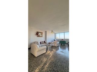 Foto 9 de SE VENDE APARTAMENTO EN EL VIEJO PRADO