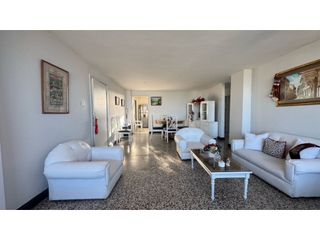 Foto 3 de SE VENDE APARTAMENTO EN EL VIEJO PRADO