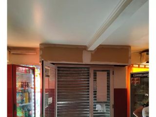 Foto 17 de Casa en venta - 2 Dormitorios 2 Baños -  Local - 300Mts2 - Los Hornos, La Plata