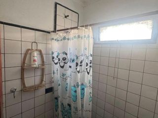 Foto 8 de Casa en venta - 2 Dormitorios 2 Baños -  Local - 300Mts2 - Los Hornos, La Plata