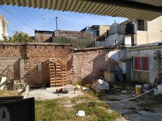 Foto 26 de Casa en venta - 2 Dormitorios 2 Baños -  Local - 300Mts2 - Los Hornos, La Plata