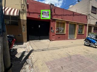 Foto 15 de Casa en venta - 2 Dormitorios 2 Baños -  Local - 300Mts2 - Los Hornos, La Plata
