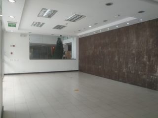 Foto 3 de 12 de Octubre, Local Comercial en Renta, 460m2, 6 Ambientes