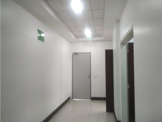 Foto 6 de 12 de Octubre, Local Comercial en Renta, 460m2, 6 Ambientes