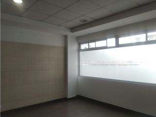 Foto 5 de 12 de Octubre, Local Comercial en Renta, 460m2, 6 Ambientes