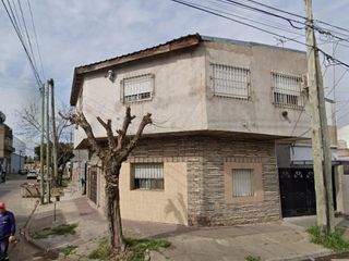 Foto 8 de Departamento en venta - 4 Dormitorios 1 Baño - Cochera - 70Mts2 - Quilmes