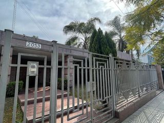 Foto 1 de Casa en Alquiler - Cerro de las Rosas - Zona Norte