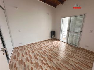 Foto 23 de Impecable Duplex en venta en Los Perales