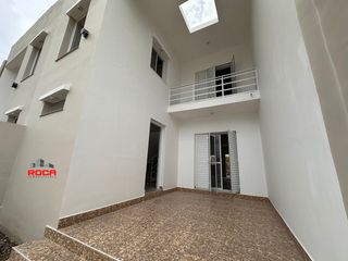 Foto 3 de Impecable Duplex en venta en Los Perales