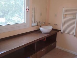 Foto 11 de Casa en alquiler en Santa Ana  Moreno
