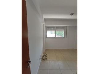 Foto 5 de CRESPO 378 PISO 3 EXTERNO CON BALCON
