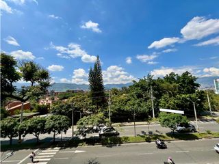 Foto 3 de Venta Oficinas - Alcázar de Oviedo - Medellín