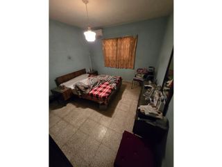 Foto 8 de VENTA - CASA 2 DORM CON GARAJE + PATIO - Bº CENTRO AMERICA