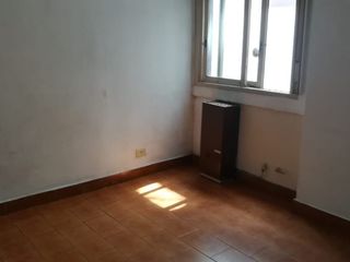 Foto 4 de Departamento en venta en Ramos Mejia Norte